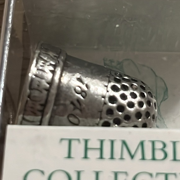 Boxed Pewter Thimble Westair Reproduction Victoria & Albert Marriage - Picture 3 of 4